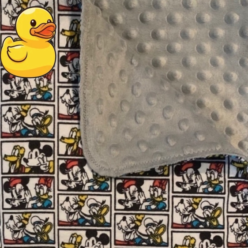 🏰❤️BRAND NEW🖤Handmade Disney Character Baby Blanket